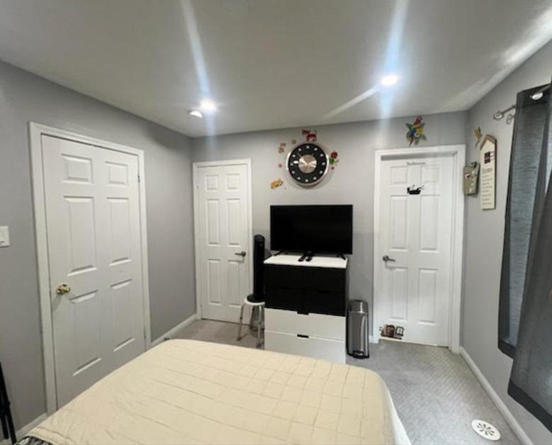 Private, Secure, Immaculate & Cozy Room Brampton Bagian luar foto